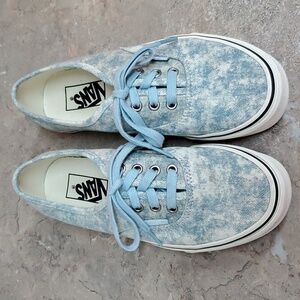 Vans Authentic Winter Sky Denim Destroy Low Top Sneaker Size Women 7.5 Men 6.0